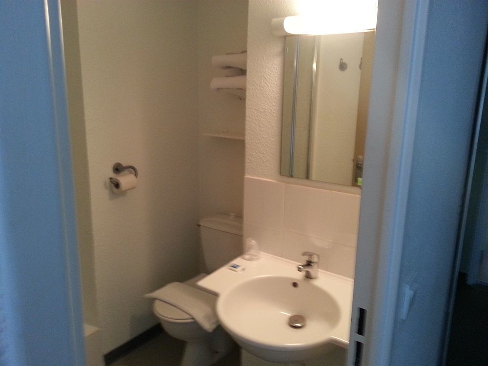 ibis budget Chateaudun Bagian luar foto