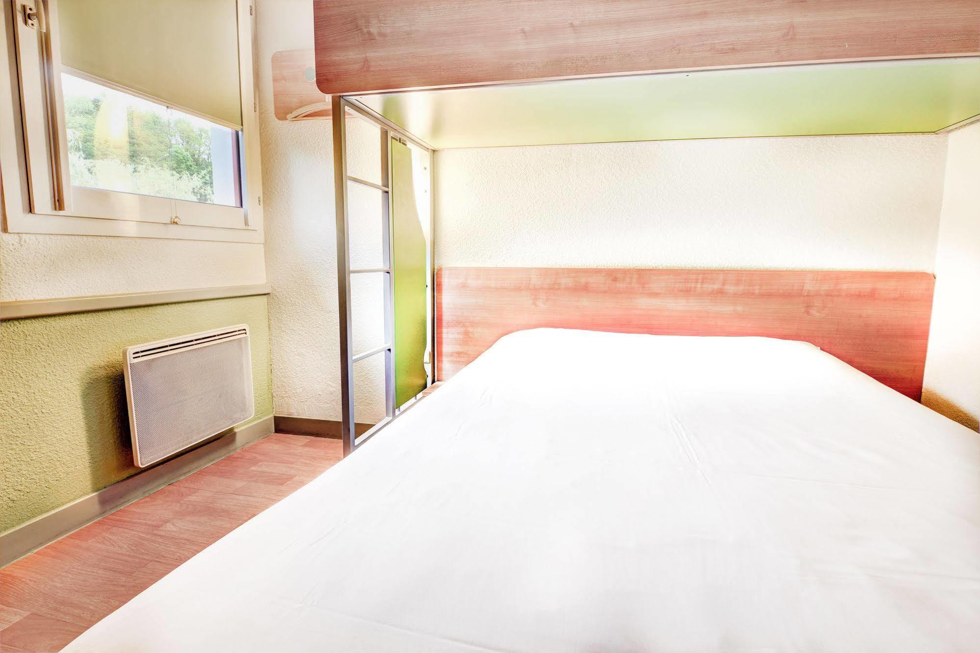 ibis budget Chateaudun Bagian luar foto